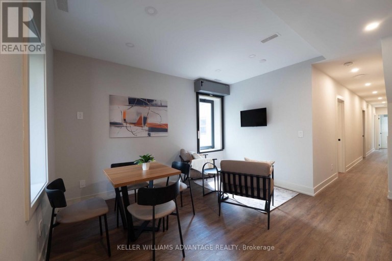 3 - 23 ROSS STREET, Toronto (Kensington-Chinatown), Ontario, M5T1Z8
