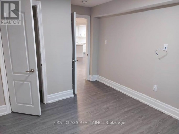 15 DONALD POWELL CRESCENT, Clarington (Newcastle), Ontario, L1B0K8