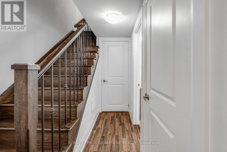 MAIN/LOWER - 59 CREEKBANK ROAD, Toronto (Rustic), Ontario, M6L0A4