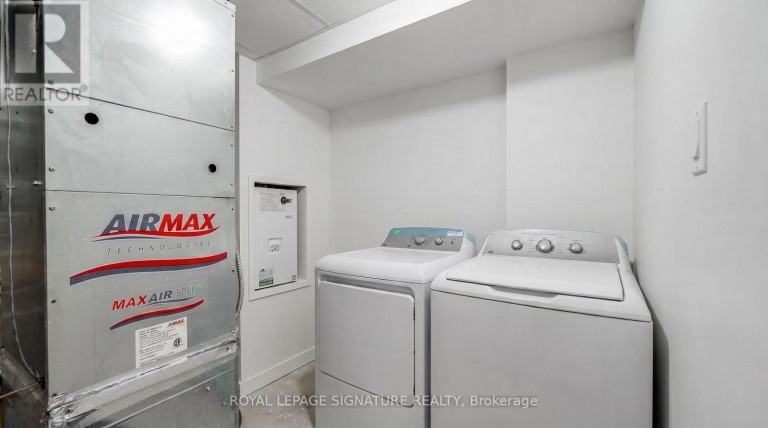 MAIN/LOWER - 59 CREEKBANK ROAD, Toronto (Rustic), Ontario, M6L0A4