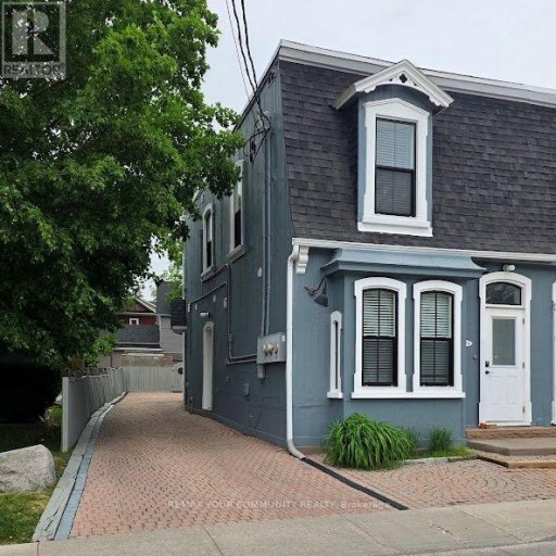 10 CENTRE STREET, Markham (Old Markham Village), Ontario, L3P2N8