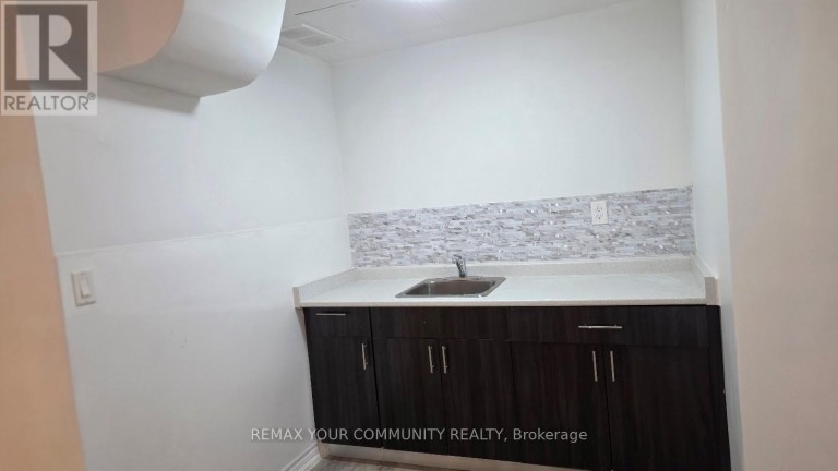 10 CENTRE STREET, Markham (Old Markham Village), Ontario, L3P2N8