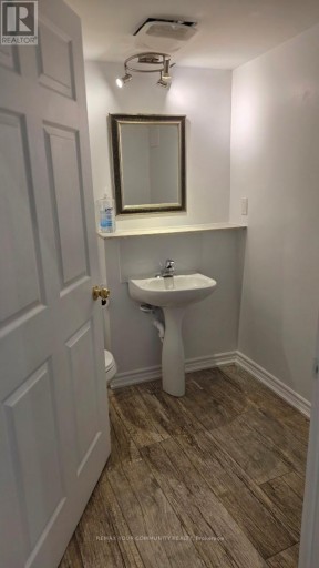 10 CENTRE STREET, Markham (Old Markham Village), Ontario, L3P2N8