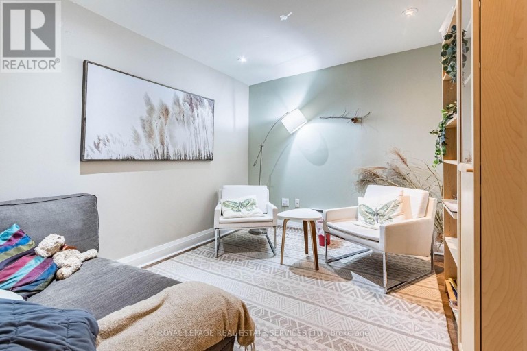 357 JANE STREET, Toronto (Runnymede-Bloor West Village), Ontario, M6S3Z2