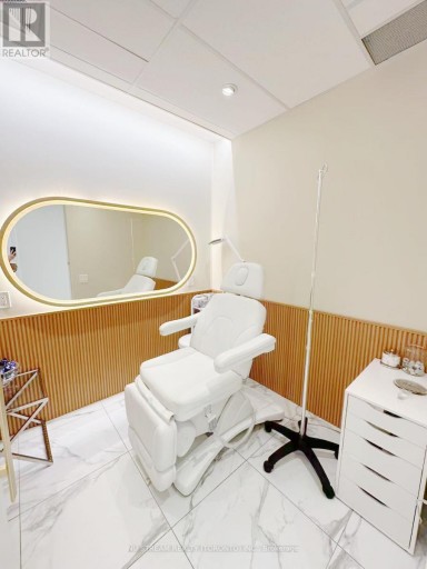 90 ESTHER SHINER BOULEVARD, Toronto (Bayview Village), Ontario, M2K1C2