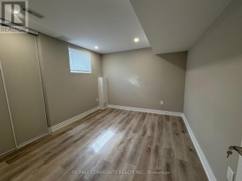 60 SAINT HUBERT DRIVE Brampton (Vales of Castlemore North) Ontario photo 5