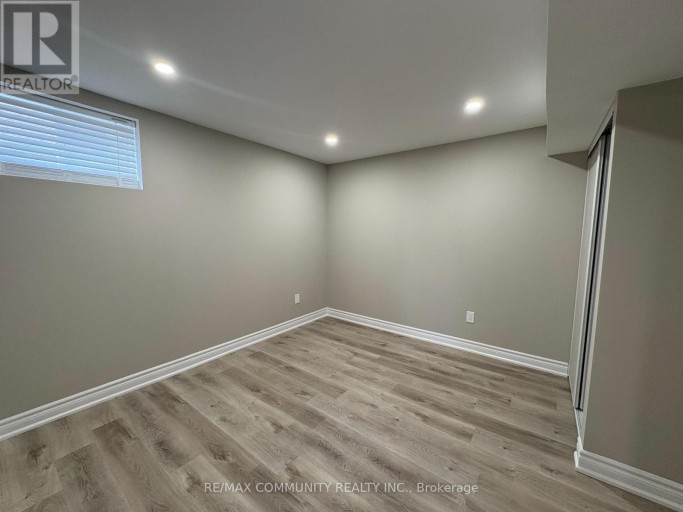 60 SAINT HUBERT DRIVE, Brampton (Vales of Castlemore North), Ontario, L6P1Y5