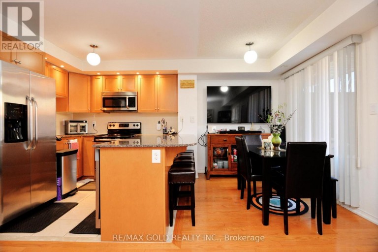 26 - 671A WARDEN AVENUE, Toronto (Clairlea-Birchmount), Ontario, M1L0G3