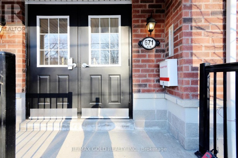 26 - 671A WARDEN AVENUE, Toronto (Clairlea-Birchmount), Ontario, M1L0G3