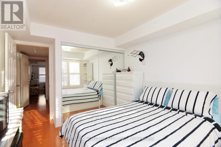 26 - 671A WARDEN AVENUE, Toronto (Clairlea-Birchmount), Ontario, M1L0G3
