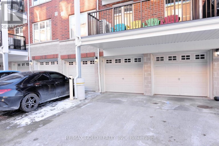 26 - 671A WARDEN AVENUE, Toronto (Clairlea-Birchmount), Ontario, M1L0G3