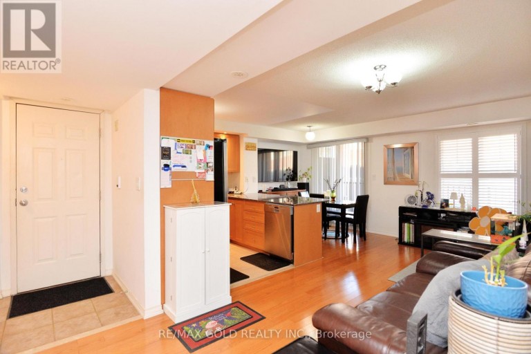 26 - 671A WARDEN AVENUE, Toronto (Clairlea-Birchmount), Ontario, M1L0G3