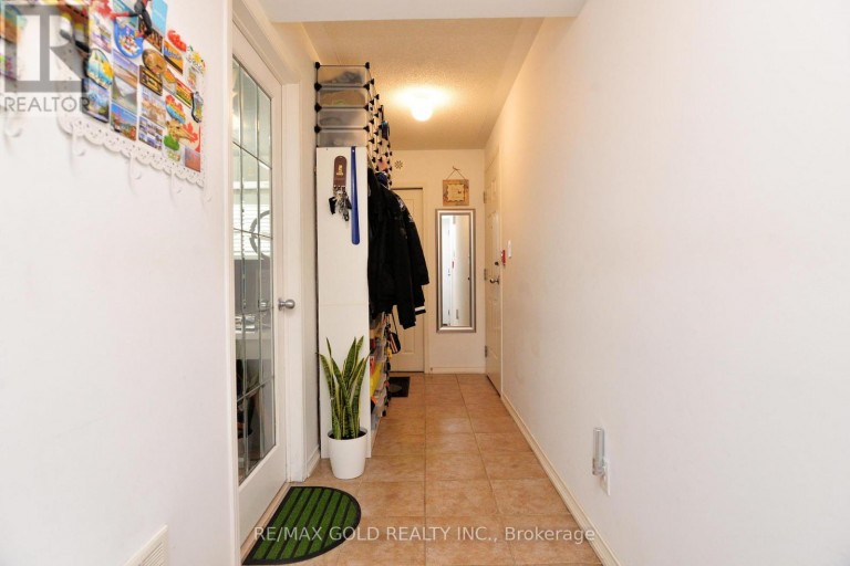 26 - 671A WARDEN AVENUE, Toronto (Clairlea-Birchmount), Ontario, M1L0G3