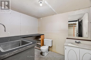 3396 PERTH ROAD 130 Perth South (Downie) Ontario photo 36