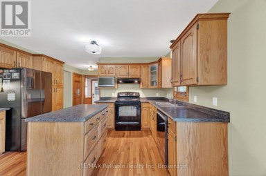 76 WILLIAM STREET Huron East (Egmondville) Ontario photo 12