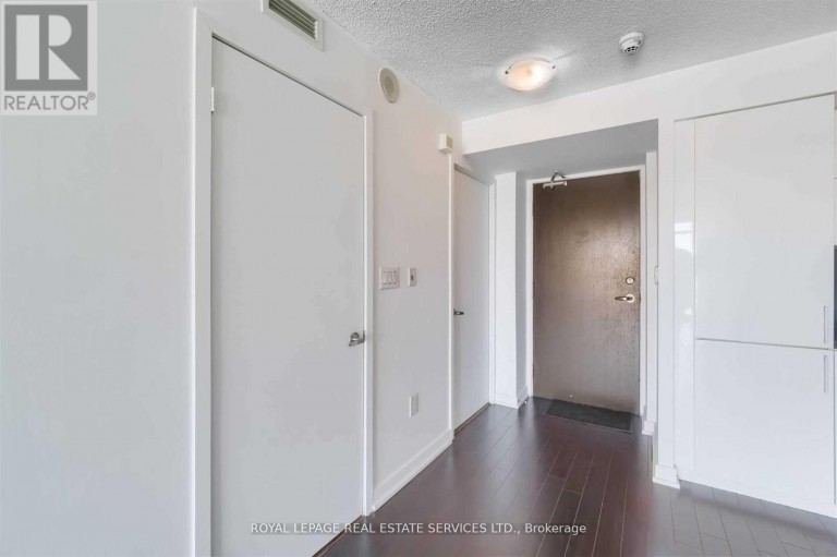 1105 - 25 CAPREOL COURT, Toronto (Waterfront Communities), Ontario, M5V3Z7