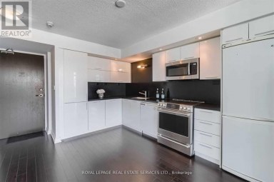 1105 - 25 CAPREOL COURT Toronto (Waterfront Communities) Ontario photo 3