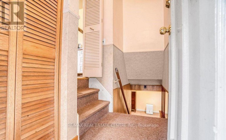 314 STRATHCONA DRIVE, Burlington (Shoreacres), Ontario, L7L2E1