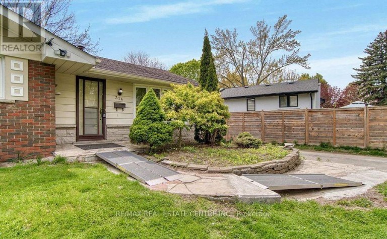 314 STRATHCONA DRIVE, Burlington (Shoreacres), Ontario, L7L2E1