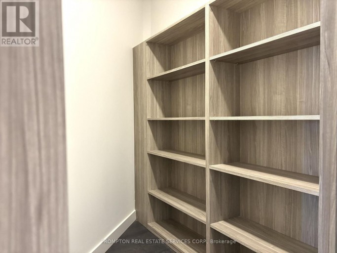 733 - 18 ESTHER SHINER BOULEVARD, Toronto (Bayview Village), Ontario, M2K0J7
