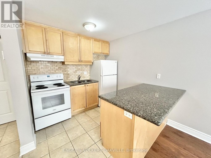 14 - 100 TWENTY FIFTH STREET, Toronto (Long Branch), Ontario, M8V3P9