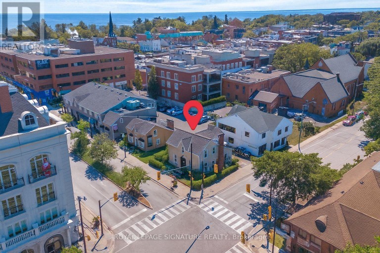 140 TRAFALGAR ROAD, Oakville (OO Old Oakville), Ontario, L6J3G5