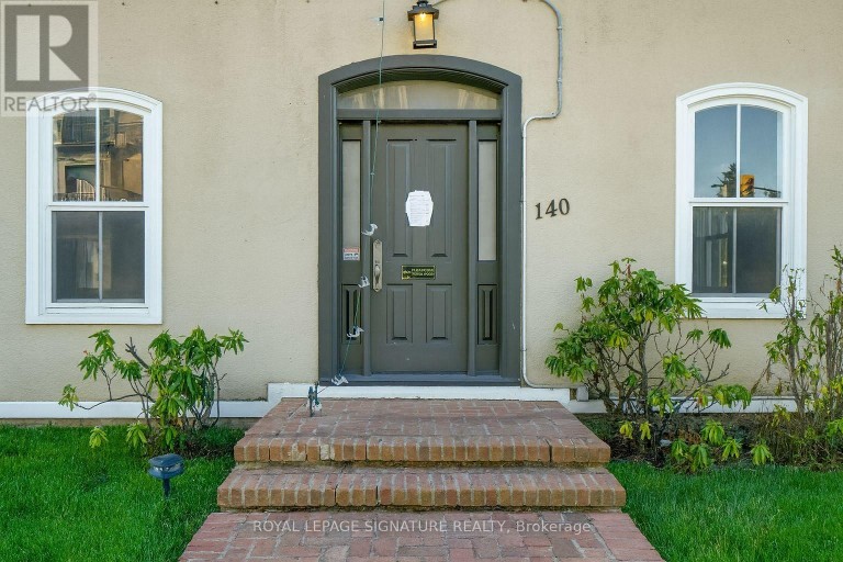 140 TRAFALGAR ROAD, Oakville (OO Old Oakville), Ontario, L6J3G5