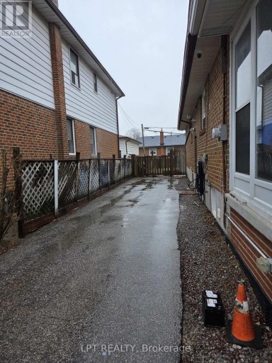 UPPER ONLY - 478 BRIMLEY ROAD, Toronto (Kennedy Park), Ontario, M1J1A6