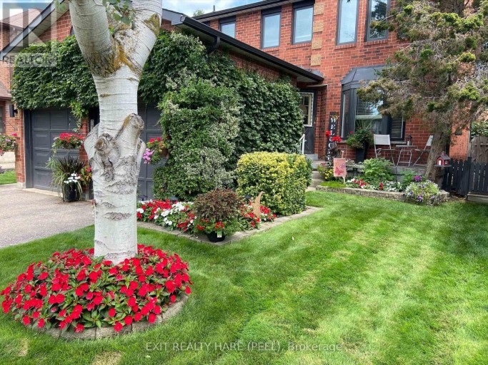 77 LORD SIMCOE DRIVE, Brampton (Westgate), Ontario, L6S5H1