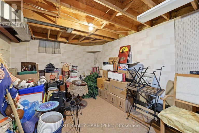 77 LORD SIMCOE DRIVE, Brampton (Westgate), Ontario, L6S5H1