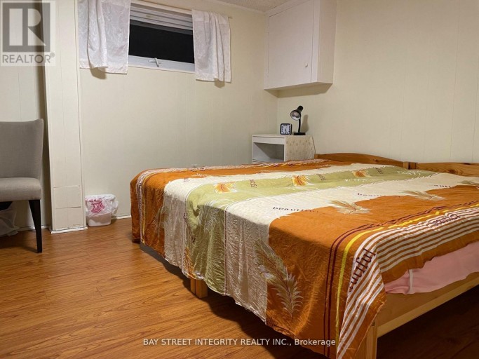BSMT - 112 COMBERMERE DRIVE, Toronto (Parkwoods-Donalda), Ontario, M3A2W8