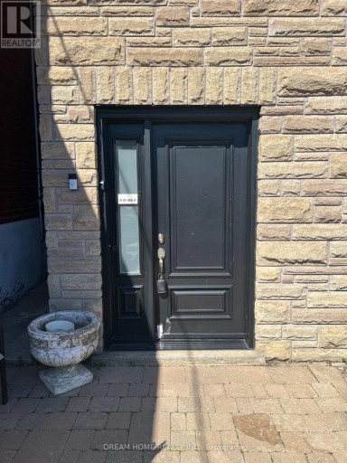 UPPER - 376 BLACKTHORN AVENUE, Toronto (Keelesdale-Eglinton West), Ontario, M6M3B9