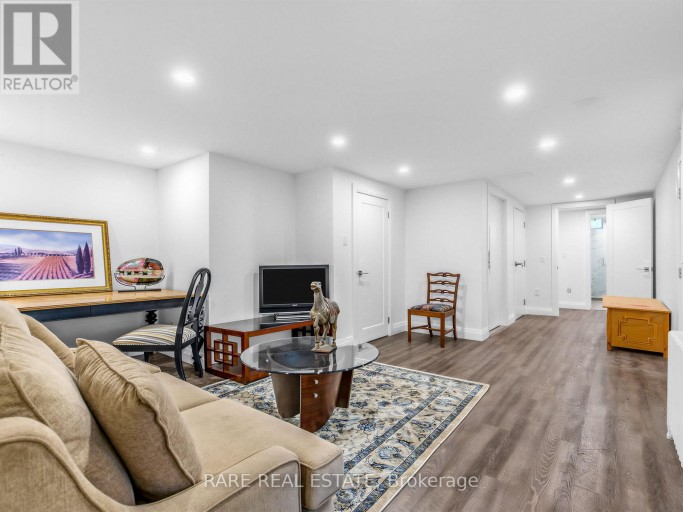 LOWER - 2 LEANDER COURT, Toronto (O'Connor-Parkview), Ontario, M4B2W1