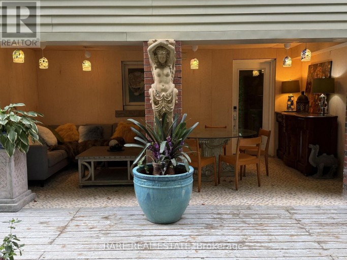 LOWER - 2 LEANDER COURT, Toronto (O'Connor-Parkview), Ontario, M4B2W1