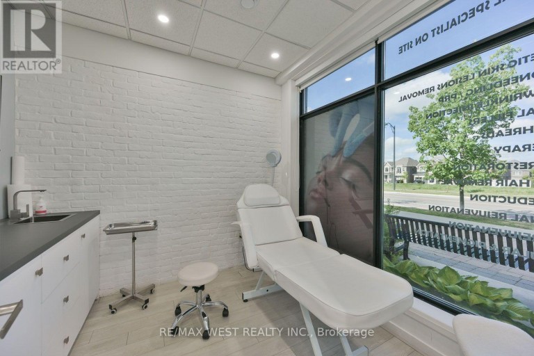 2 - 401 KLEINBURG SUMMIT WAY, Vaughan (Kleinburg), Ontario, L4H4T1