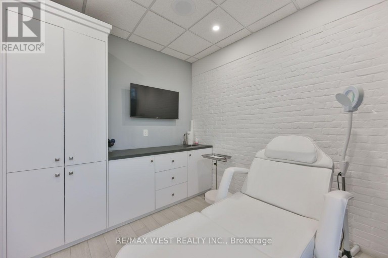 2 - 401 KLEINBURG SUMMIT WAY, Vaughan (Kleinburg), Ontario, L4H4T1