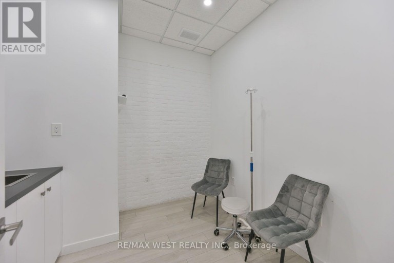 2 - 401 KLEINBURG SUMMIT WAY, Vaughan (Kleinburg), Ontario, L4H4T1