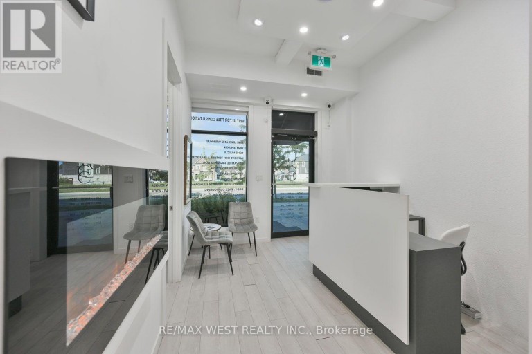 2 - 401 KLEINBURG SUMMIT WAY, Vaughan (Kleinburg), Ontario, L4H4T1