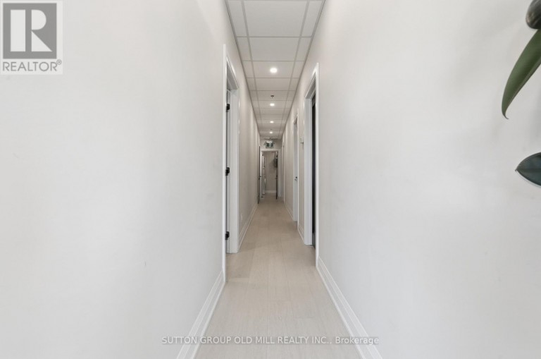 19 - SUITE - 8611 WESTON ROAD, Vaughan (East Woodbridge), Ontario, L4L9P1