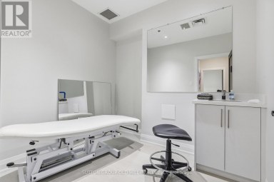 19 - SUITE - 8611 WESTON ROAD Vaughan (East Woodbridge) Ontario photo 15