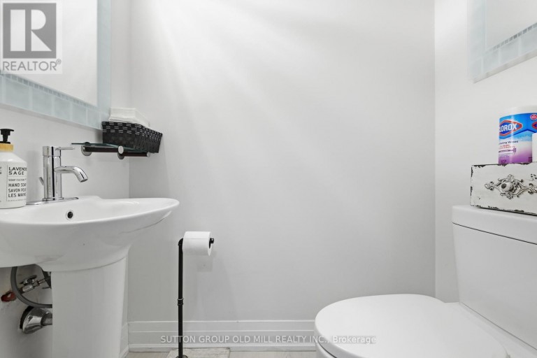 19 - SUITE - 8611 WESTON ROAD, Vaughan (East Woodbridge), Ontario, L4L9P1