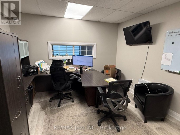 10 CENTRE STREET N, Oshawa (O'Neill), Ontario, L1G4B3
