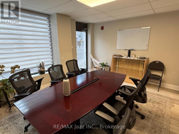 10 CENTRE STREET N, Oshawa (O'Neill), Ontario, L1G4B3