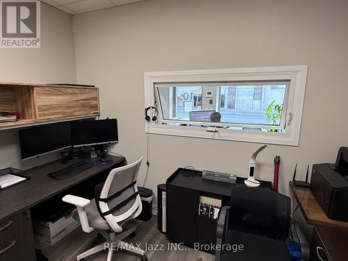 10 CENTRE STREET N, Oshawa (O'Neill), Ontario, L1G4B3