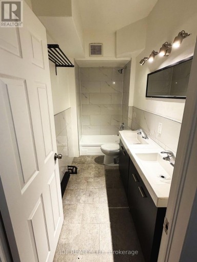 MAIN FLOOR - 383 LANSDOWNE AVENUE, Toronto (Dufferin Grove), Ontario, M6H3Y2