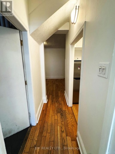 MAIN FLOOR - 383 LANSDOWNE AVENUE, Toronto (Dufferin Grove), Ontario, M6H3Y2