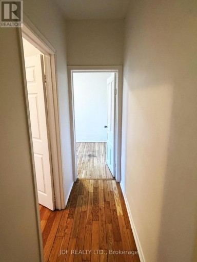 MAIN FLOOR - 383 LANSDOWNE AVENUE, Toronto (Dufferin Grove), Ontario, M6H3Y2