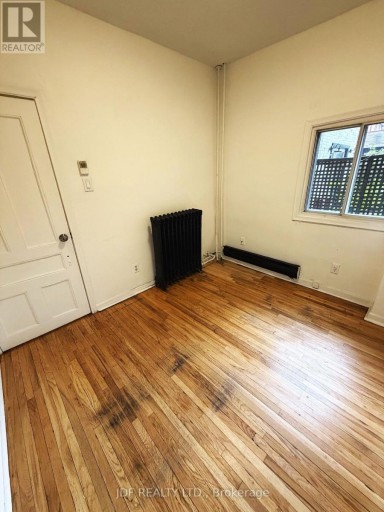 MAIN FLOOR - 383 LANSDOWNE AVENUE, Toronto (Dufferin Grove), Ontario, M6H3Y2