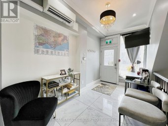 2544 EGLINTON AVENUE W Toronto (Beechborough-Greenbrook) Ontario photo 2