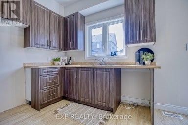 156 MCKNIGHT AVENUE Hamilton (Waterdown) Ontario photo 13